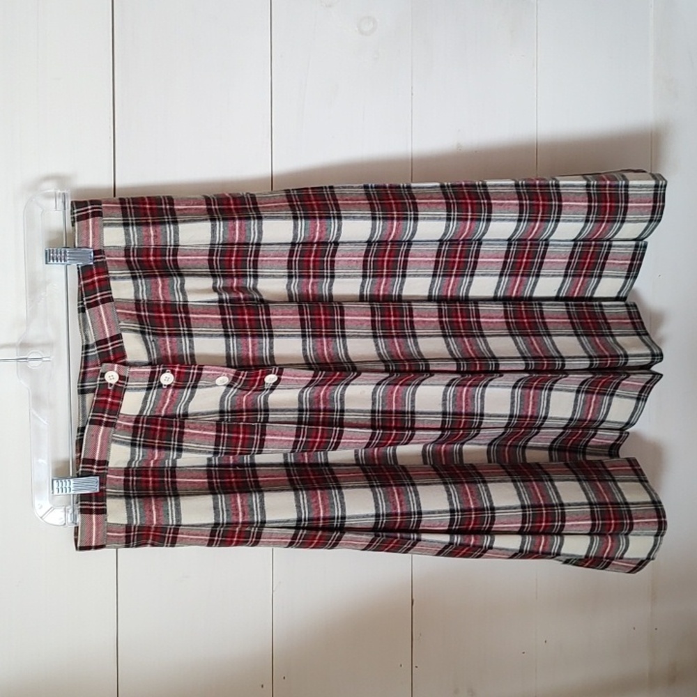 LL Bean Wool Plaid Skirt. 14p. Tiny Holes Pictured But Still A Gorgeous Skirt
